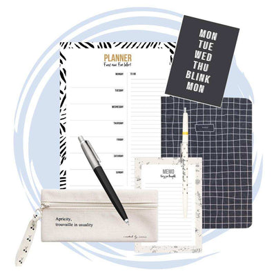 set de papelería con planner, cuaderno, estuche, boligrafo y bloc denotas