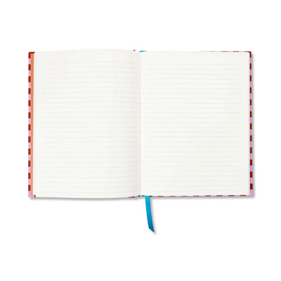 Cuaderno A Dopo Fish Journal abierto mostrando las paginas y el marcapaginas