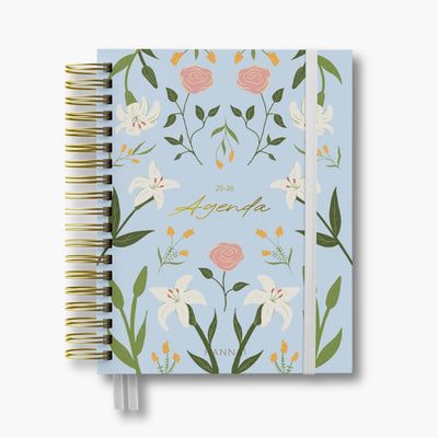 agenda académica 2025-2026 con anillas y portada con flores de hannai