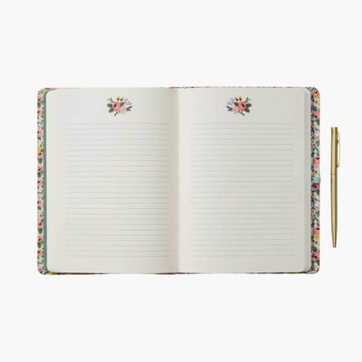 interior diario personal con bolígrafo modelo Roses de Rifle Paper Co