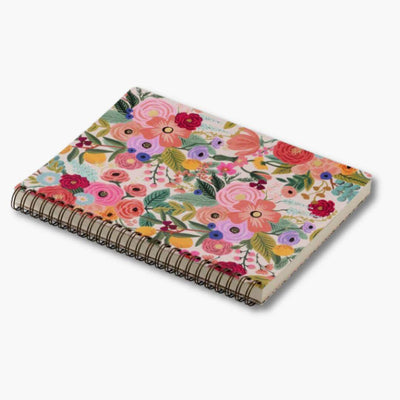 libreta A5 con anilla y diseño floral Garden Party de Rifle Paper Co