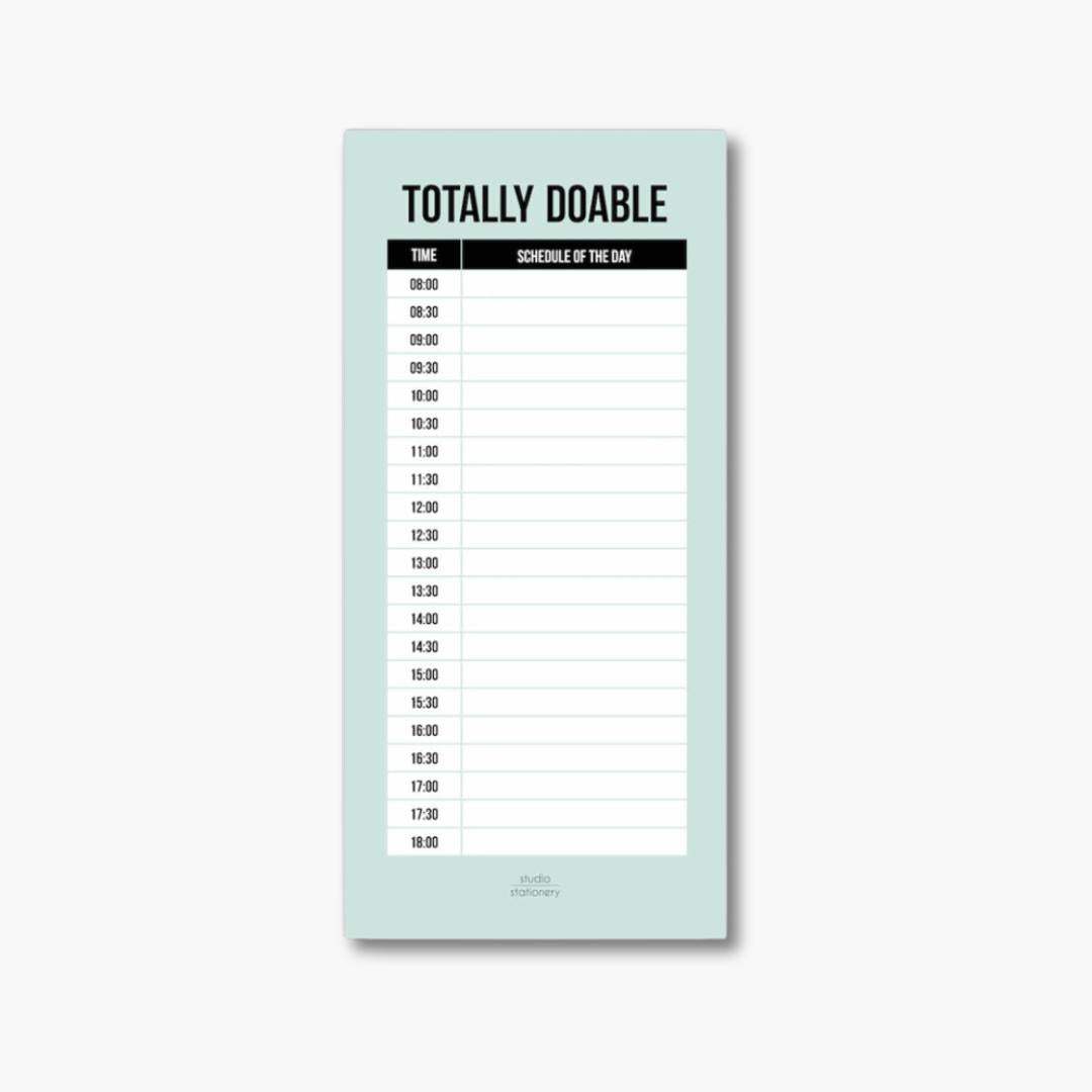 planner con horario para anotar tareas diarias