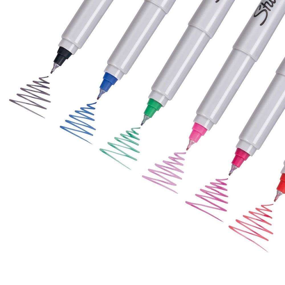 Set de 12 rotuladores permanentes Sharpie Ultra Fine en colores vivos, con punta ultrafina para trazos precisos y detallados.