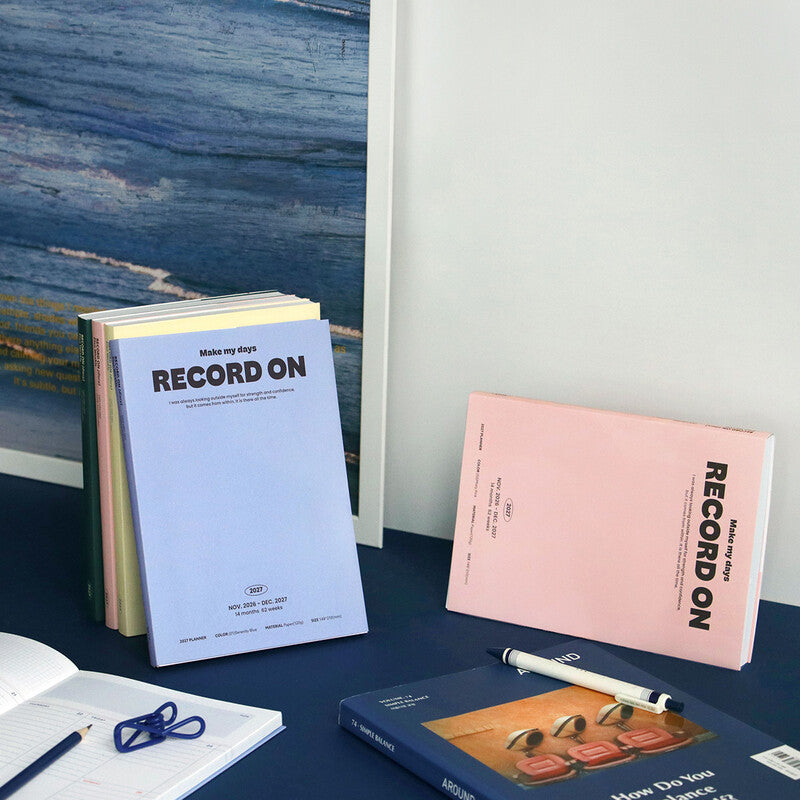 Agenda ICONIC Record On 2027 A5, detalle de cubierta