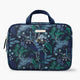 Neceser de viaje Peacock con estampado floral y pavos reales en tonos azules, cremallera dorada y asa superior, de Rifle Paper Co.