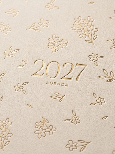 Agenda Suede 2027, detalle de tela y dorado