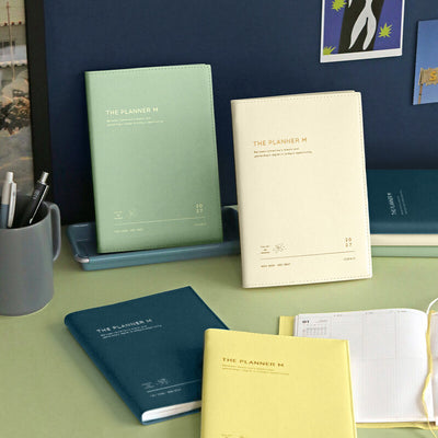 Agenda ICONIC The Planner M 2027 color Steel Blue