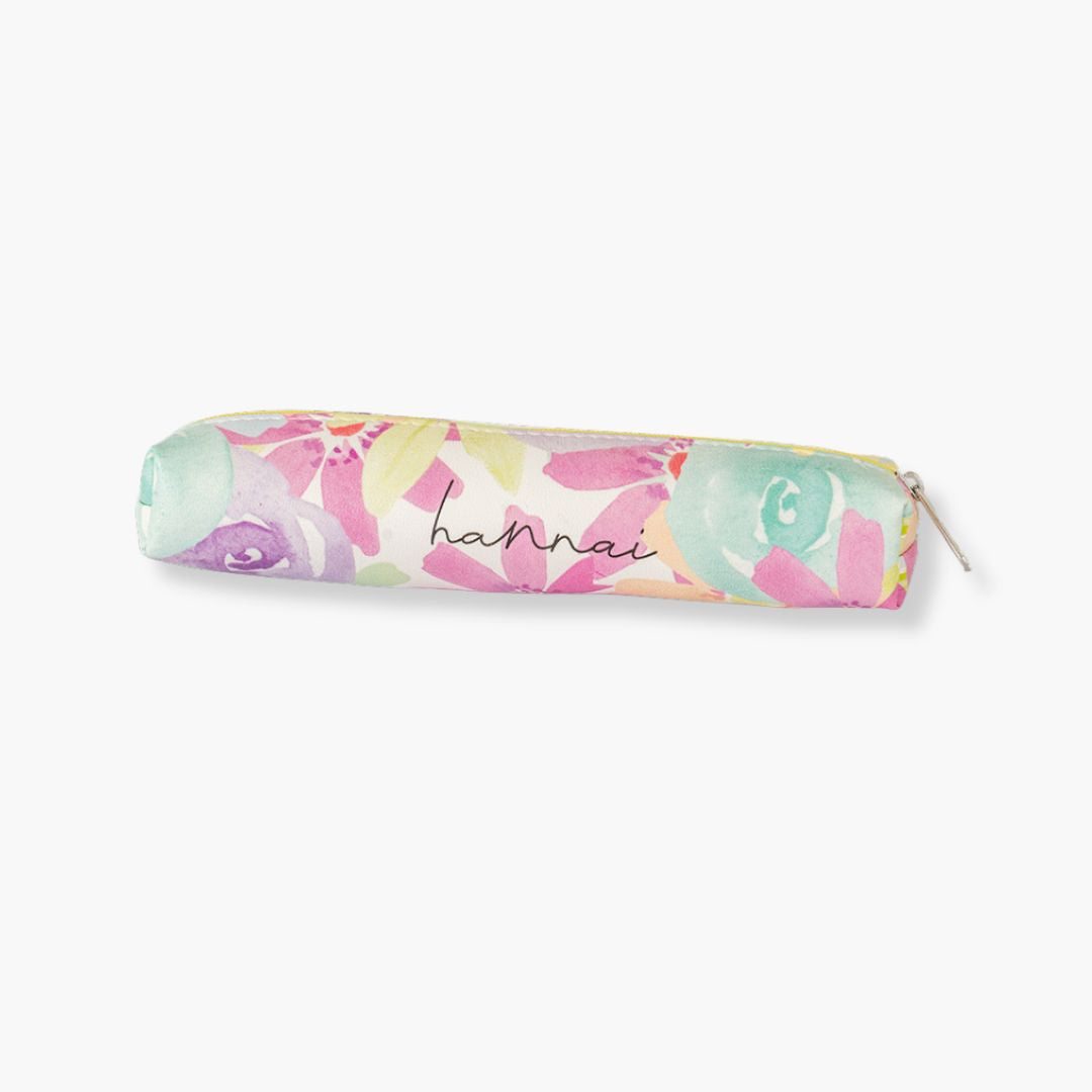 Estuche pequeño Hannai Summer colorido con diseño primaveral y cierre de cremallera.