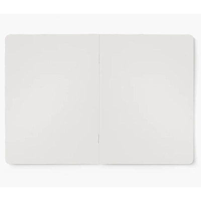 Cuaderno A5 Van-Ture Club con diseño elegante y páginas interiores blancas.